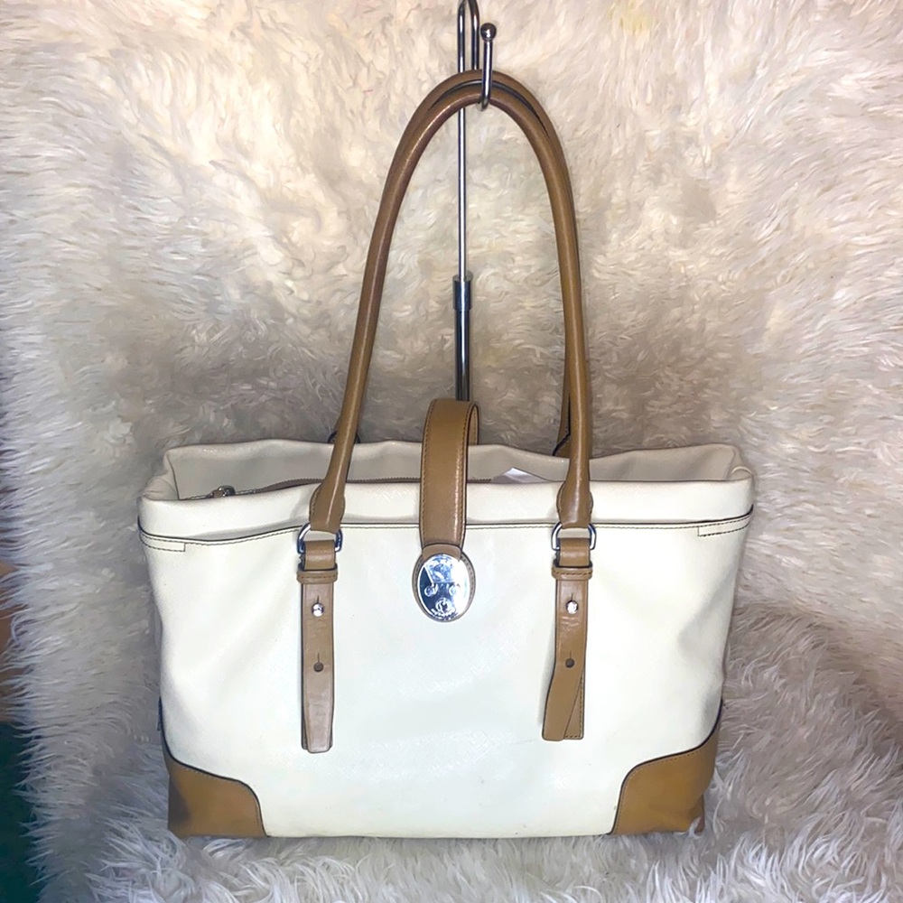 TUMI LEATHER PURSE